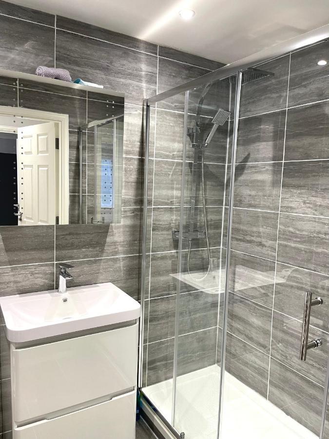Lovely 1 Bed Apartment, 15Mins From Central London Exterior foto